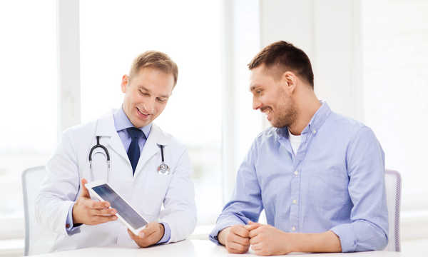 Zabieg podcięcia wędzidełka prącia