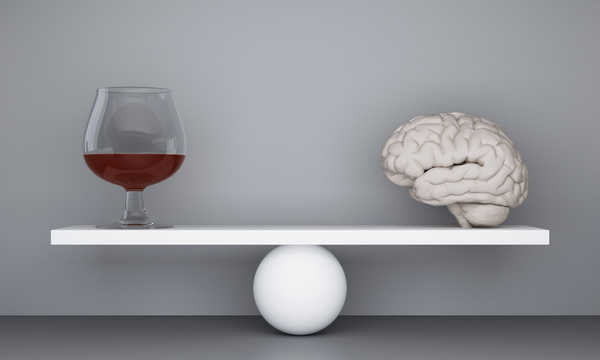 Detoks i odtrucie alkoholowe obejmują podawanie płynów, elektrolitów, witamin oraz leków łagodzących objawy zespołu abstynencyjnego