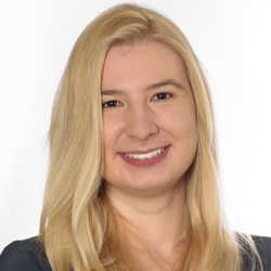 lek. dent. Julia Janas