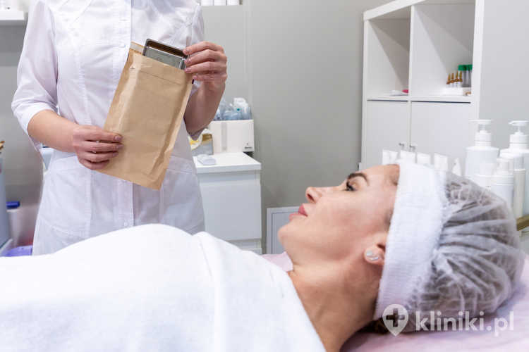 Nici liftingujące różnią się budową, ponieważ mogą być gładkie, skręcane lub z haczykami