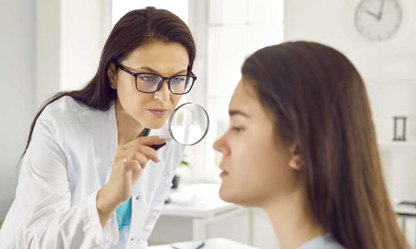 Konsultacja dermatologiczna