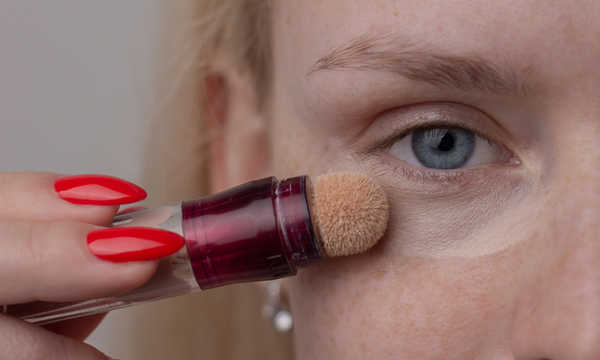 Likwidacja cieni pod oczami własnym tłuszczem charakteryzuje się długotrwałym efektem i krótkim czasem rekonwalescencji Likwidacja cieni pod oczami własnym tłuszczem charakteryzuje się długotrwałym efektem i krótkim czasem rekonwalescencji