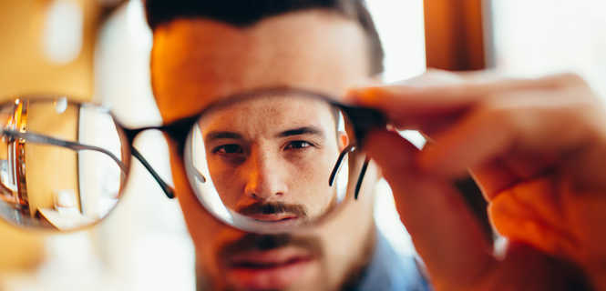 Zez u dorosłych - przyczyny powstawania