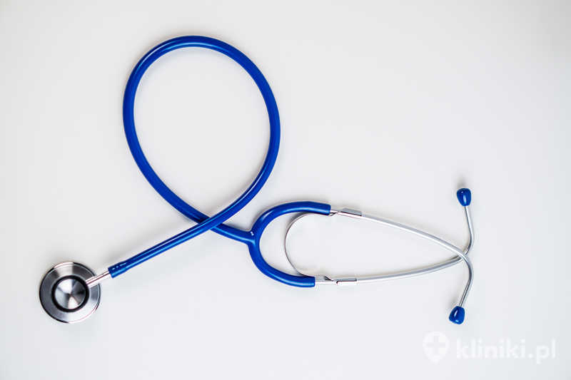 Badanie okresowe pracownika obejmuje konsultacje lekarskie, badania laboratoryjne i czasem dodatkowe badania specjalistyczne