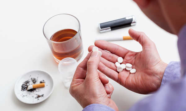 Pobyt długoterminowy pozwala na dogłębną pracę terapeutyczną nad mechanizmami uzależnienia oraz przyczynami nawrotów