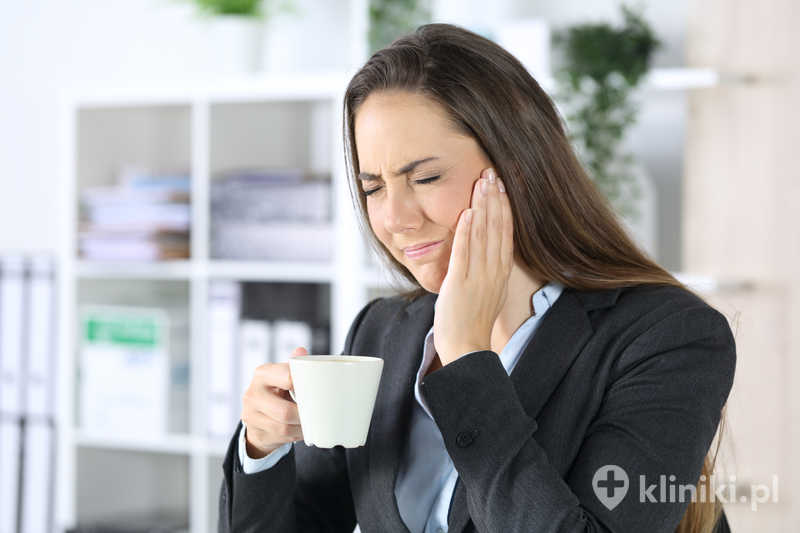 Zamknięte nastawienie złamania szczęki / żuchwy pozwala ograniczyć inwazyjność leczenia i skrócić czas rekonwalescencji u odpowiednio dobranych pacjentów