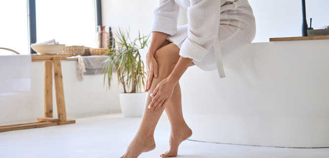 Operacja żylaków kończyny dolnej z safenektomią