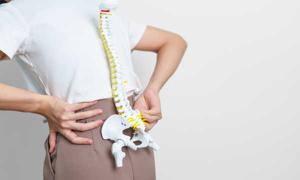 Badanie rezonansem magnetycznym odcinka lędźwiowego jest wskazane przy podejrzeniu ucisku na nerwy rdzeniowe