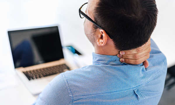 Leczenie dyskopatii szyjnej zależy od stopnia zaawansowania zmian oraz nasilenia objawów Leczenie dyskopatii szyjnej zależy od stopnia zaawansowania zmian oraz nasilenia objawów