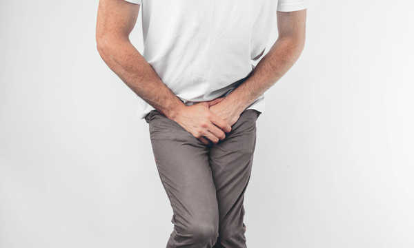 Leczenie stulejki u dzieci często różni się od leczenia dorosłych ze względu na naturalny proces rozwoju napletka.