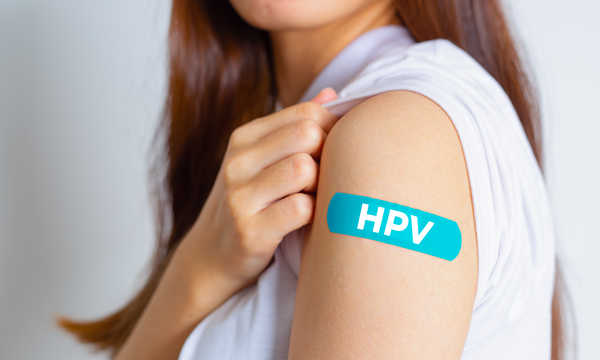 Szczepionka przeciw HPV jest stosowana zarówno u dziewcząt, jak i u chłopców.