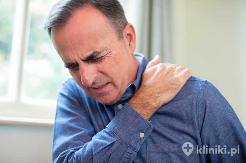 Blokada okołokorzeniowa może przynieść szybką ulgę w dolegliwościach związanych z uciskiem na nerw.