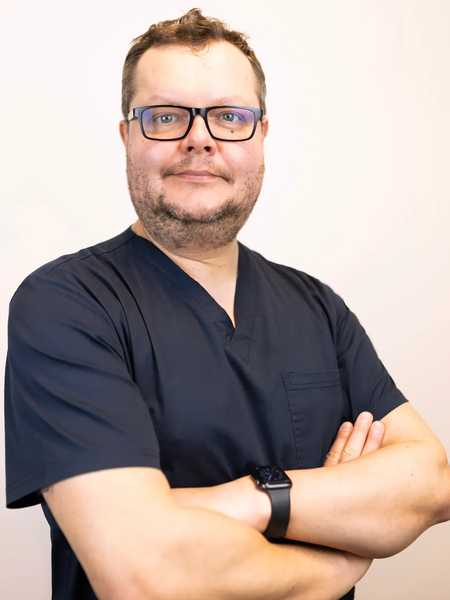 lek. dent. Marcin Rzytki