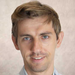 dr n. med. Kamil Kwolek
