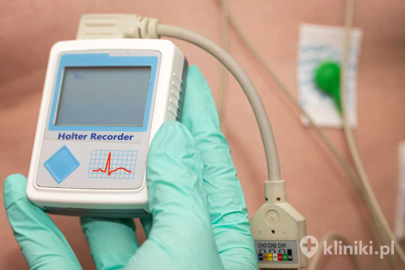 Badanie Holter EKG pomaga wykryć zaburzenia rytmu serca, które nie występują stale Badanie Holter EKG pomaga wykryć zaburzenia rytmu serca, które nie występują stale