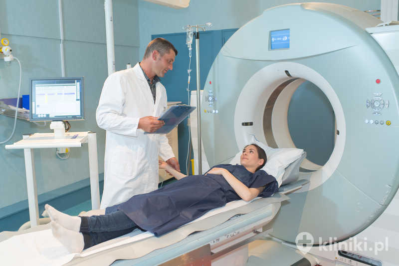 Badanie MRI pozwala dokładnie ocenić tkanki miękkie, takie jak mózg, mięśnie czy stawy