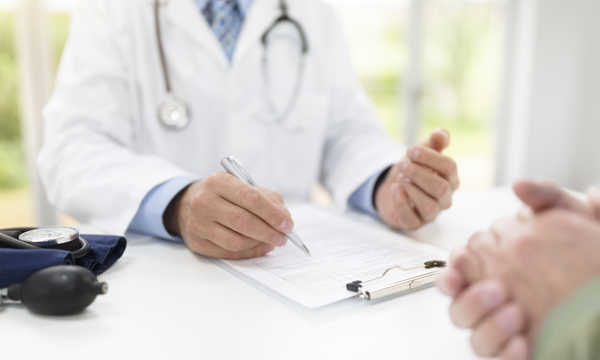 Holter ciśnieniowy pozwala ocenić wahania ciśnienia w ciągu dnia i nocy Holter ciśnieniowy pozwala ocenić wahania ciśnienia w ciągu dnia i nocy