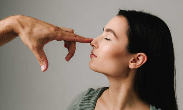 Operacja endoskopowa krzywej przegrody nosa poprawia komfort życia i jakość snu pacjenta