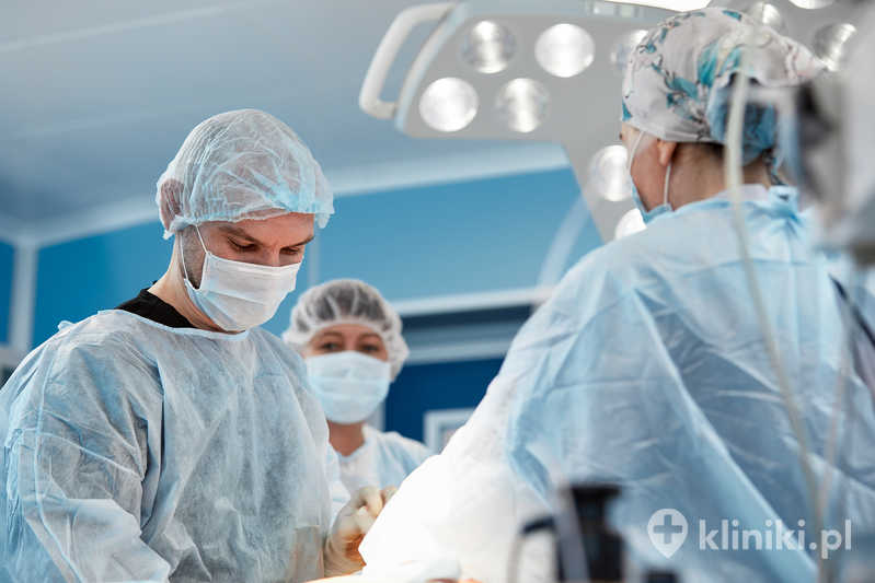 Rekonstrukcja piersi może wymagać kilku etapów leczenia