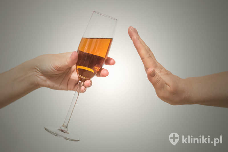 Wszycie Esperalu może wspierać utrzymanie abstynencji u osób uzależnionych.