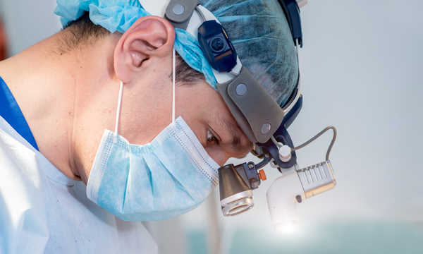 Mikrochirurgiczne zespolenie nasieniowodów umożliwia przywrócenie drożności dróg nasiennych po wcześniejszej wazektomii Mikrochirurgiczne zespolenie nasieniowodów umożliwia przywrócenie drożności dróg nasiennych po wcześniejszej wazektomii