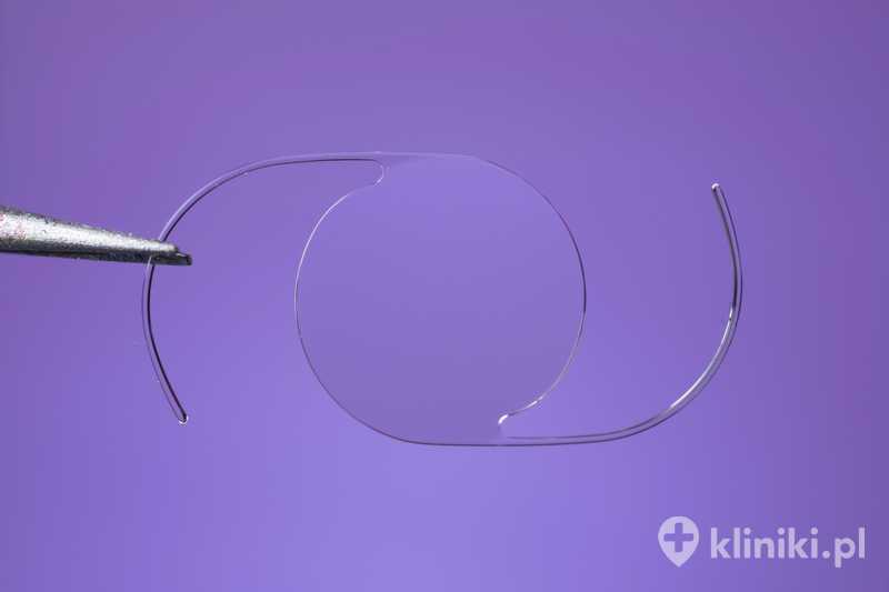 Nowoczesne leczenie zaćmy metodą fakoemulsyfikacji z implantacją soczewki EDOF trwa zwykle kilkanaście minut Nowoczesne leczenie zaćmy metodą fakoemulsyfikacji z implantacją soczewki EDOF trwa zwykle kilkanaście minut