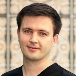 lek. Adam Niekurzak