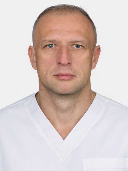 dr n. med. Artur Binda