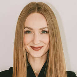 Angelika Dolińska