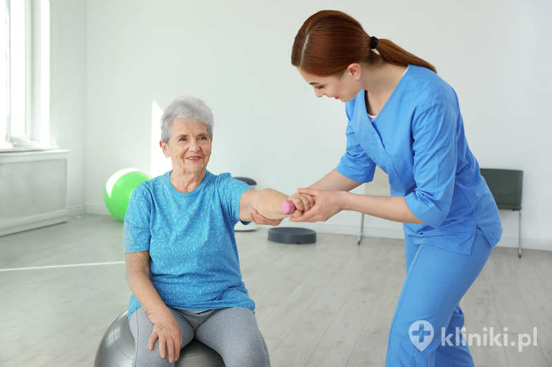 Program rehabilitacji poudarowej powinien być indywidualnie dostosowany do potrzeb i możliwości chorego Program rehabilitacji poudarowej powinien być indywidualnie dostosowany do potrzeb i możliwości chorego