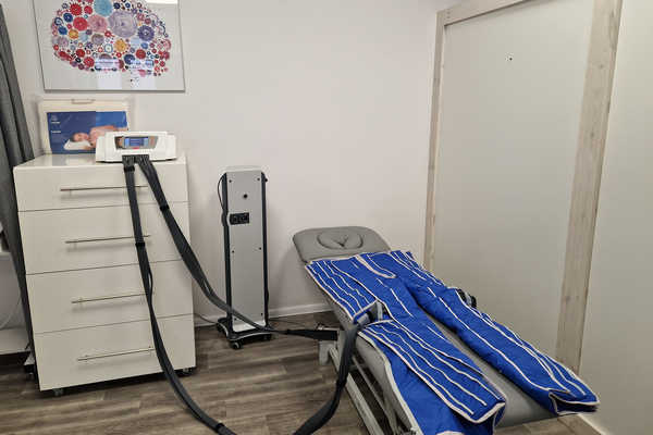 Stanowisko zabiegowe do drenażu limfatycznego mechanicznego