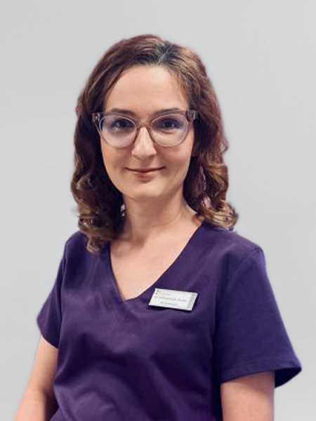 dr n. med. Ewelina Stawicka-Ociepka