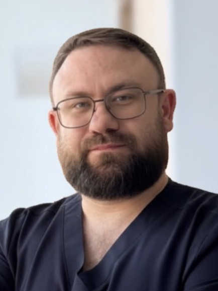 lek. Kamil Stępień
