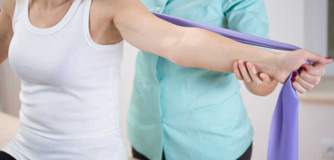 Rehabilitacja w rwie barkowej