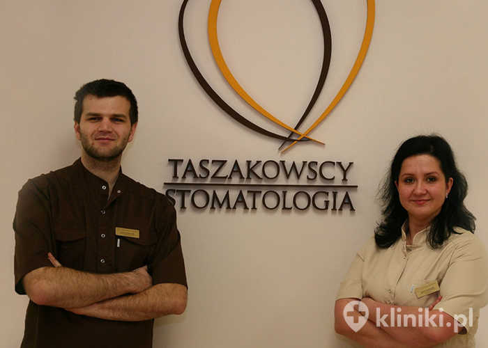 lek. dent. Pawel Taszakowski oraz lek. dent. Joanna Taszakowska