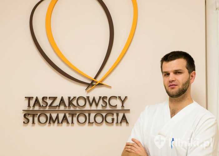 lek. dent. Pawel Taszakowski (stomatolog)