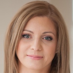 dr n. med. Magdalena Flisiuk