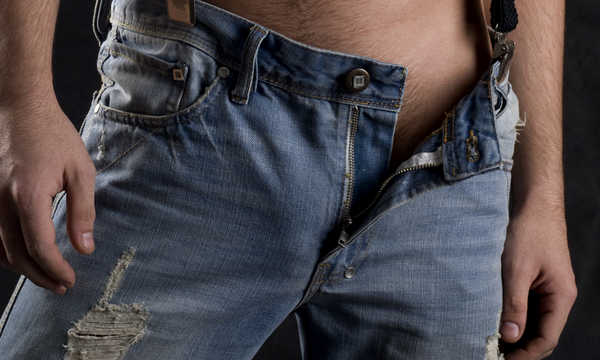 Prosaki okolic intymnych to drobne, białe lub żółtawe grudki zlokalizowane na skórze narządów płciowych