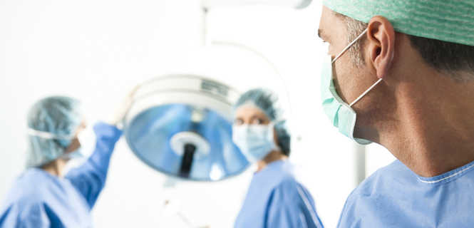 Czy przepuklinę brzuszną trzeba operować?