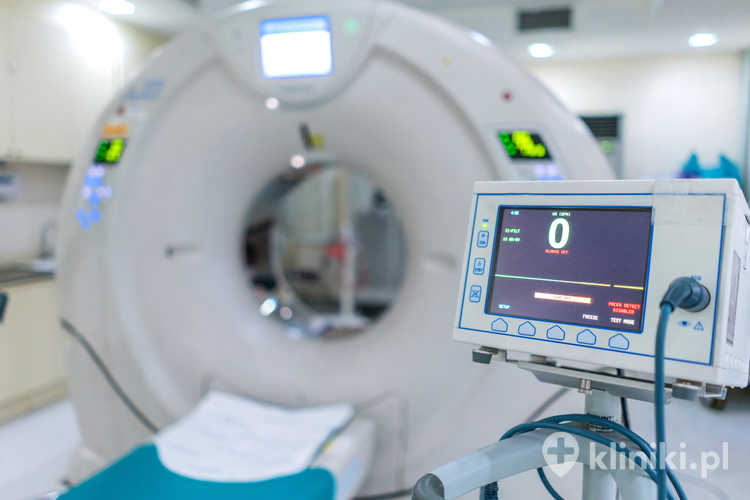 Urządzenie do przeprowadzania tomografii komputerowej ciała