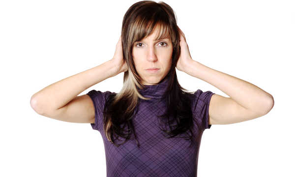 Czy problemu odstających uszu można pozbyć się bez operacji?