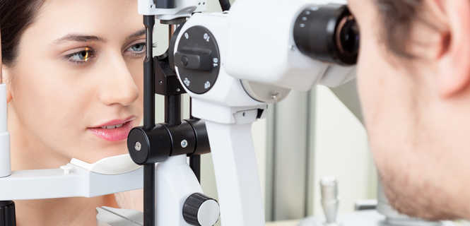 Konsultacja przed laserowym leczeniem wady wzroku