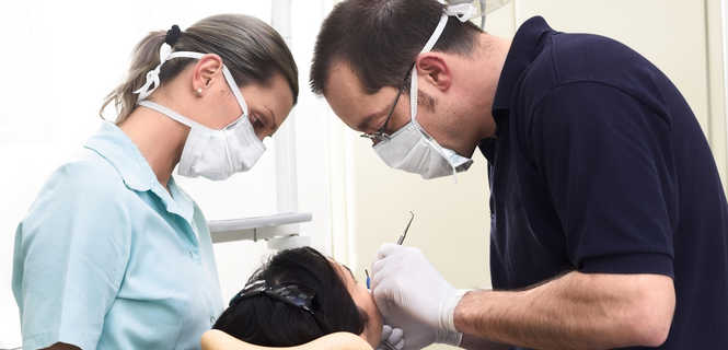 Leczenie endodontyczne - przewodnik po kanałowym leczeniu zębów