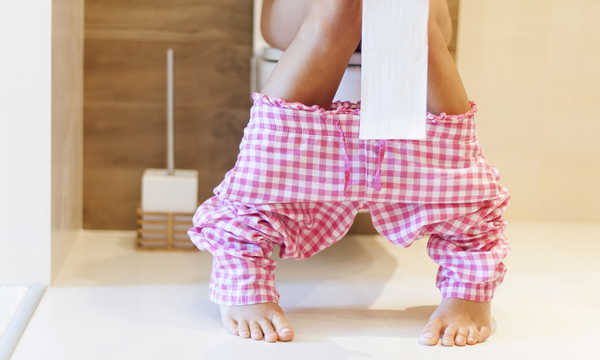 Minisystemy stosowane w leczeniu NTM u kobiet zapewniają wsparcie dla osłabionych struktur dna miednicy poprzez niewielkie, precyzyjnie zakładane taśmy