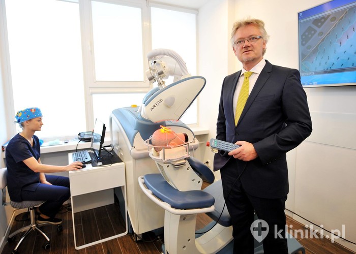 Kadra w Dr Turowski - Hair Restoration Clinic Kadra w Dr Turowski - Hair Restoration Clinic