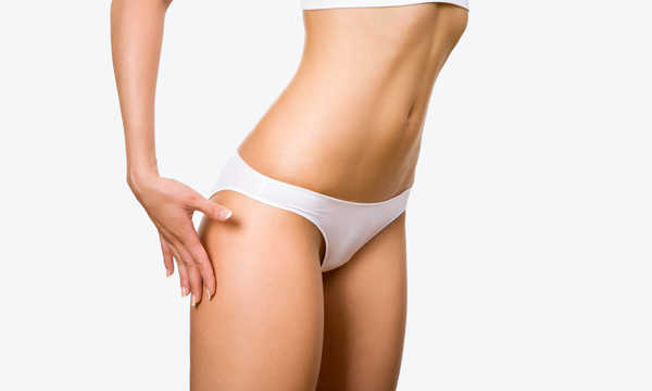 Nacięcie w abdominoplastyce jest zwykle ukrywane poniżej linii bielizny, aby zmniejszyć widoczność blizn.