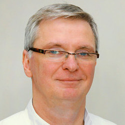 dr n. med. Kosma Kozłowski