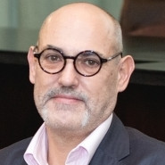 prof. nadzw. dr hab. n. med. Tomasz Ochędalski