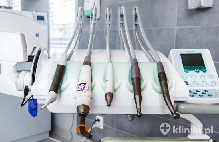 Doraźna Pomoc Stomatologiczna Piotrków Trybunalski Dentical, Piotrków Trybunalski - opinie i cennik 2023 | Kliniki.pl