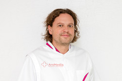 dr n. med. Maciej Garbień